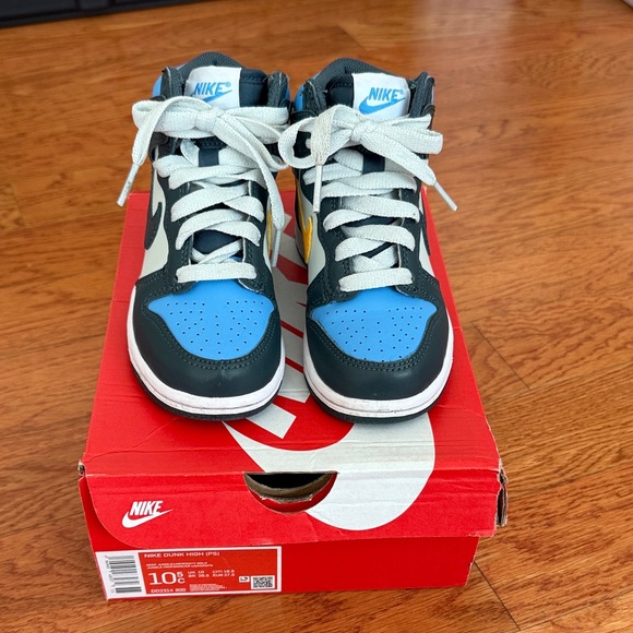 Nike Kids Dunk High-Top Sneakers - Picture 1 of 5